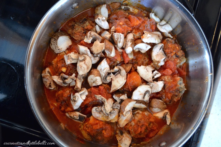 Garlic Tomato Chicken Meatballs - Coconuts & Kettlebells