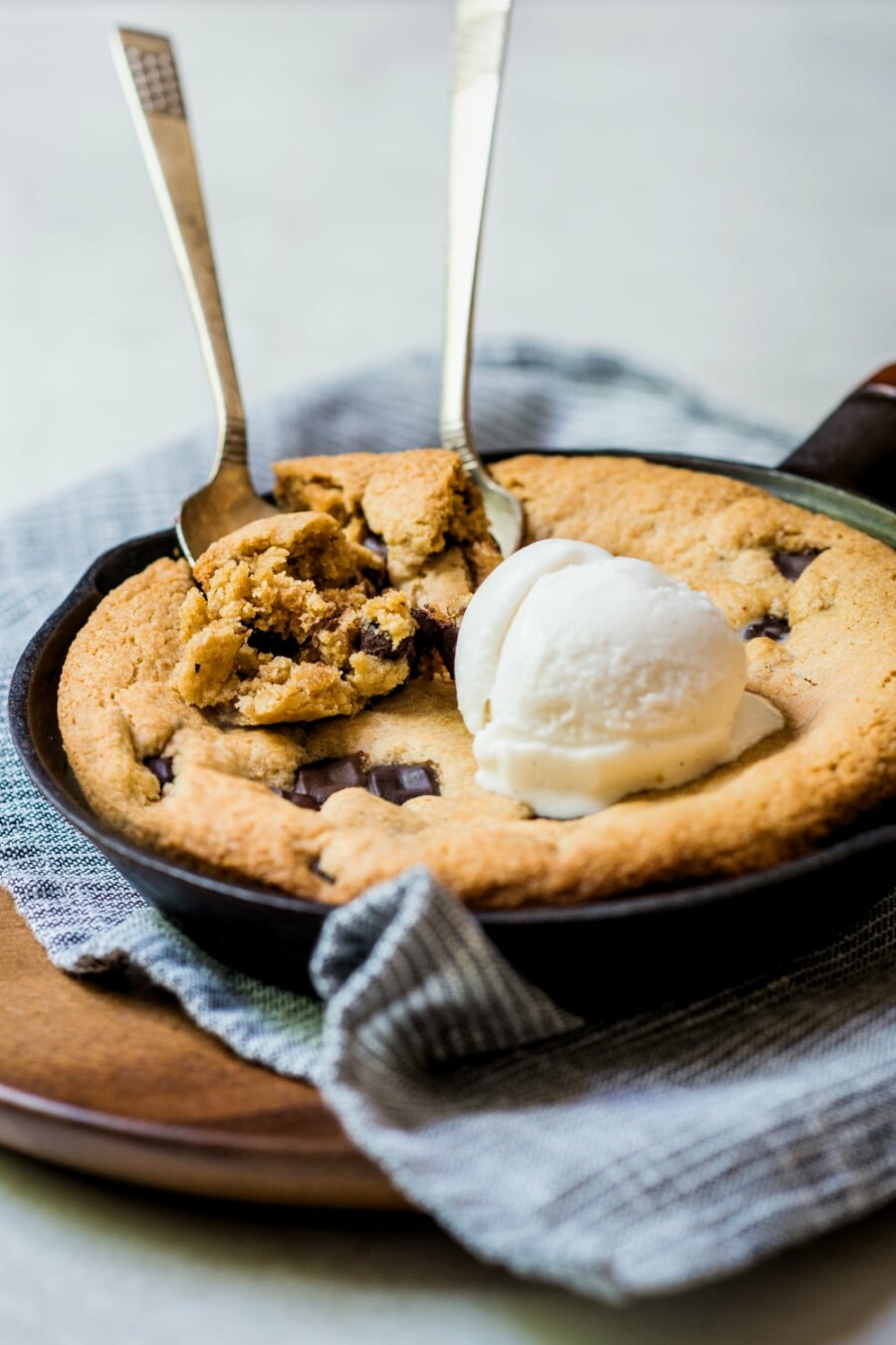 Paleo Chocolate Chip Skillet Cookie - Coconuts & Kettlebells