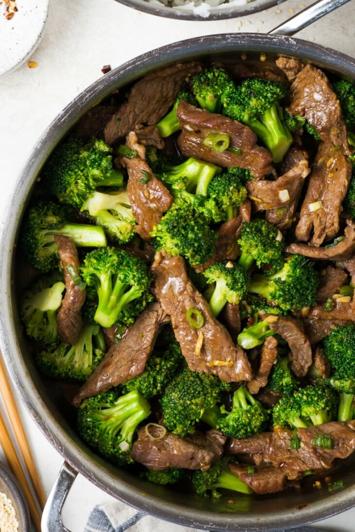 Healthy Beef and Broccoli Recipe - Coconuts & Kettlebells