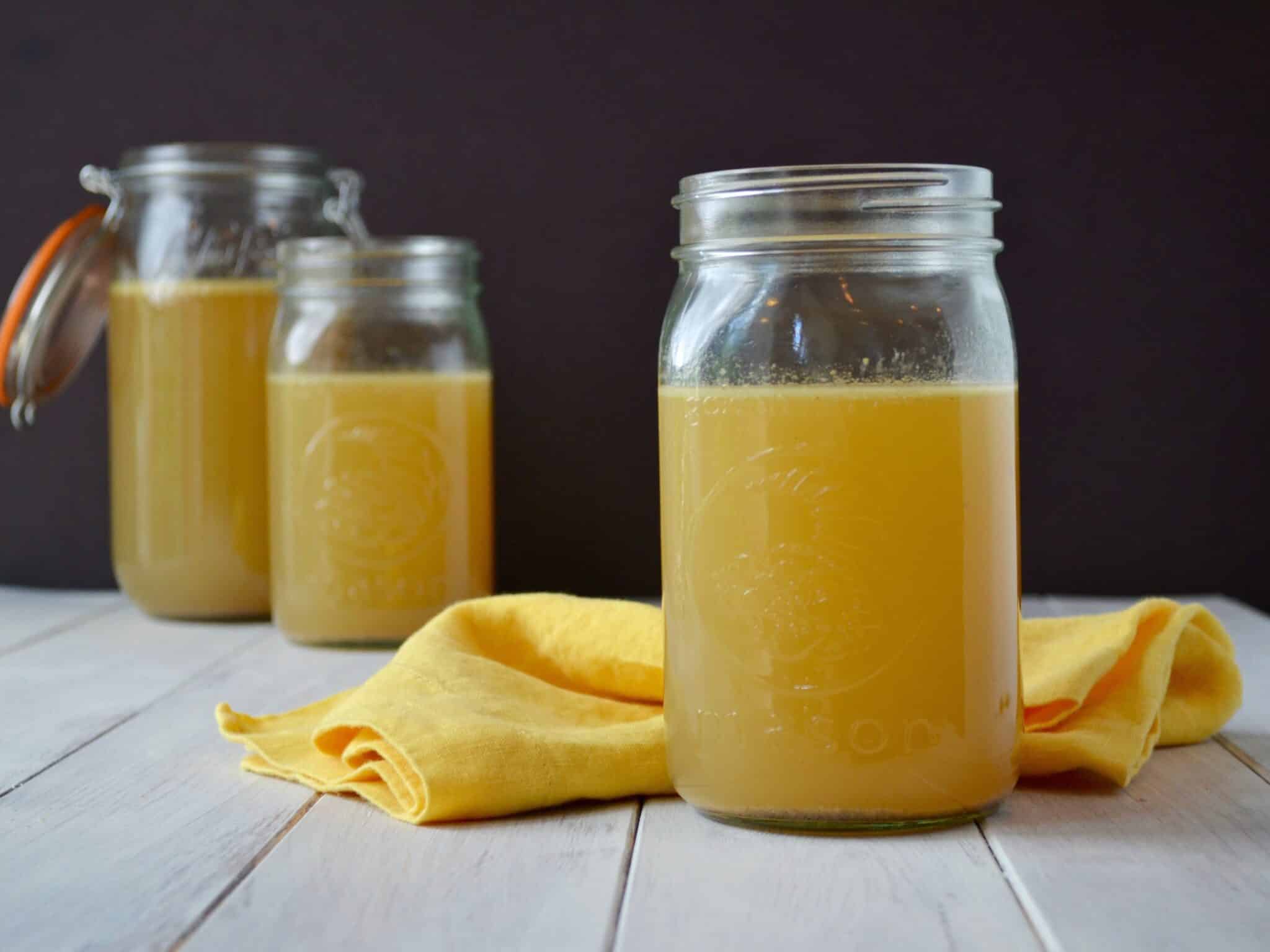 How to Make Chicken Bone Broth - Coconuts & Kettlebells