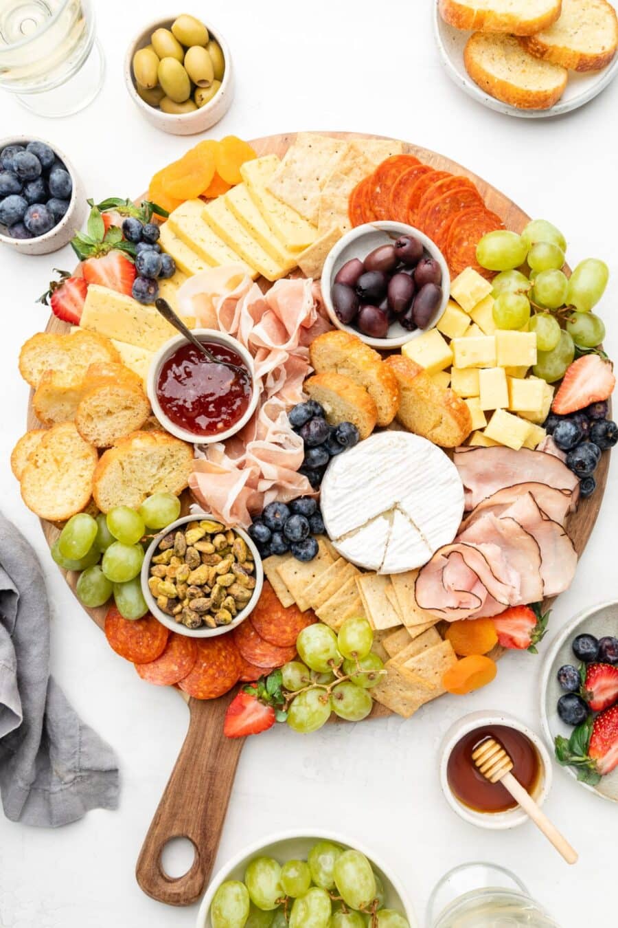 Jockey Silk Charcuterie / Cutting Board Small