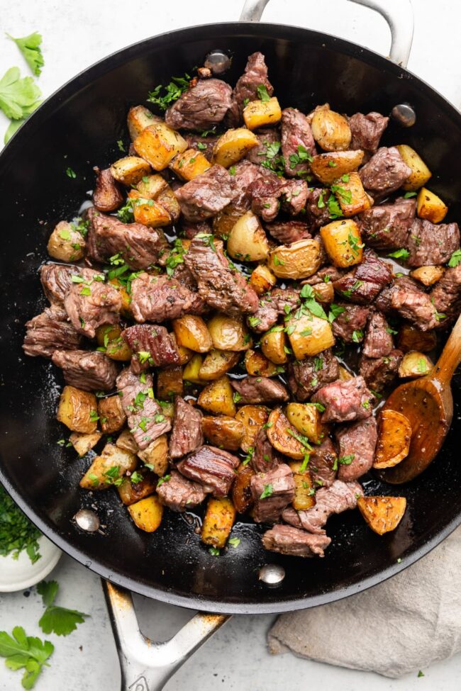 Garlic Butter Steak Bites and Potatoes - Coconuts & Kettlebells